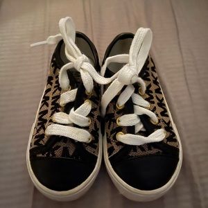 Michael kors toddler girl shoes